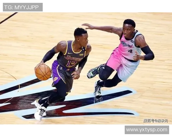 湖人对热火精彩对决回顾11月19号比赛录像分析与亮点总结